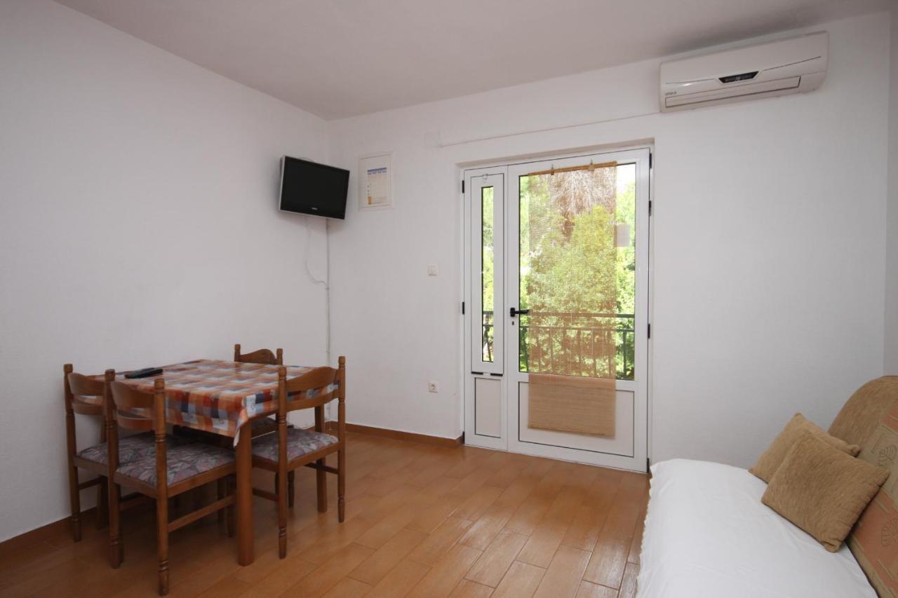 Apartments With A Parking Space Zivogosce - Porat, Makarska - 6700 Игране Экстерьер фото